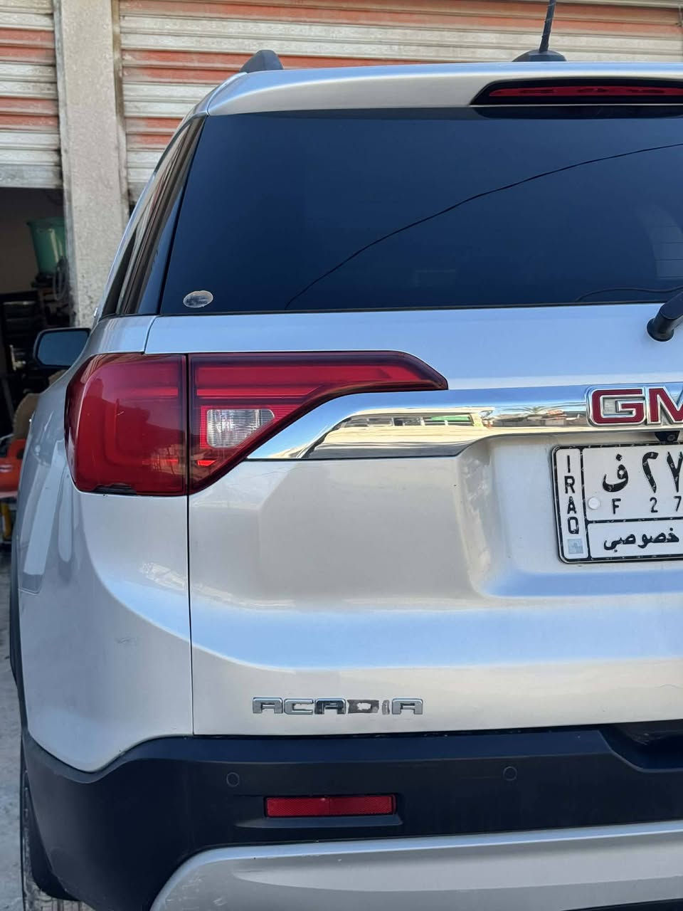 •الضرر: دعاميه فقط وبيه بارد بسيط بلجنطه

•الرقم :بغداد حره تحويل بسمي مشروع وطني

•المواصفات :

.السيارة:جي ام سي اكاديا فئة slt

سته سلندر 

.الموديل:2019

.المحرك:3600 6سلندر ماشيه 

١١٠ الف كيلو

.تدفئة لكشنات المقدمة 

.كامره خلفيه

.7راكب سياحي

.سايد بريك بصمه

.حساسات خلفية اصل

.حساسات ورادارات الاجتياز الجانبية (نقاط عمياء)بلمرايا الجانبية

.لايتات  عالي وناصي مع حاجبLED 

.بصمات عدد 4 للابواب مع بصمة جنطة 

.تحكم فول كهرباء لكرسي السائق والصدر

.شاشة الدشبول كبيرة للتحكم بايعازات السيارة مع نظام الكار بلي

.ثلاث قطع تبريد

.جنطة كهرباء شفط

.تشغيل عن بعد

.سستم صوت Bos

وكروس سرعة وتحكم صوت 

.نظام ABS مانع انزلاق 

ثلاث انضمة قياده

السيارة جديدة وحلوة. طخم تايرت جديد وسبير جديد 

المكان كربلاء  السعر 200

الرقم ***********
