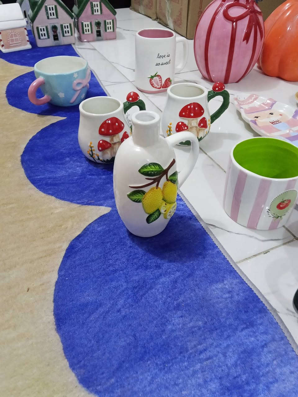 السلام عليكم شباب أغراض منزلية ورد أشجار جهاز رياضة تحفيات كرسي هزاز طاوات جدر اماعين كلشي بلصور موجود باسعار مناسبة الشراي يتواصل ***********
