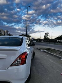 للبيع نيسان صني هندي 2022 بليته زركه مكفوله بيها بارد بالجنطه  تراي زي...