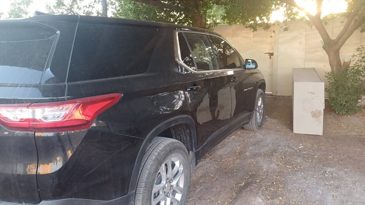 السلام عليكم اخوان عدني اترافس موديل ٢١ الحادث جاملخ وبنيد اريد مراوس تاهو موديل فوق 13 الاتصال ***********
