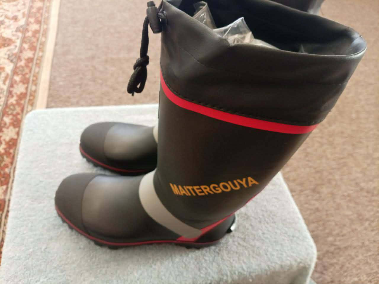 السلام عليكم
بسطال يفيد اهل السمك او اهل الصب اخوان ماركه وكلش قوي قياسه مكتوب هيج LL
سعرك وبالعافية


**إذا كنت صاحب هذا الإعلان وتريد حذفه لأي سبب، رجاءا أرسل رسالة إلى الدعم الفني**