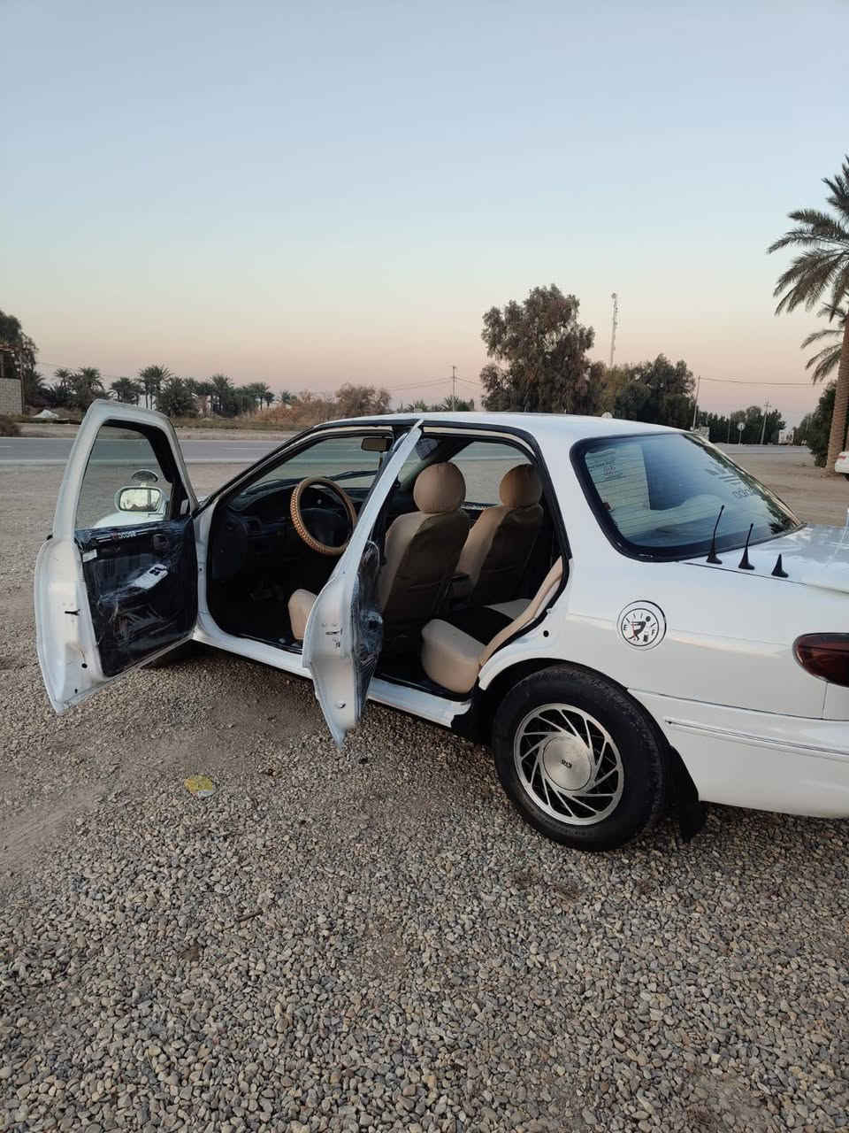 للبيع كيه سيفه
موديل 94رقم بغداد سياره مكفوله كفاله عامه من  كص وضربه مكينه مفتوح كير اوتماتيك حدادية اماميه خلفيه جديده تخم تاير جديد كهربائيات كلها شغاله جام شغال دوشمه جديده سياره احله من صوره مصبوغه حزام الجماليه فقط سعر36وبيه مجال حك الجيه مكان بابل ناحية الشوملي الاتصال على الرقم التالي 
***********
متواجد واتساب
