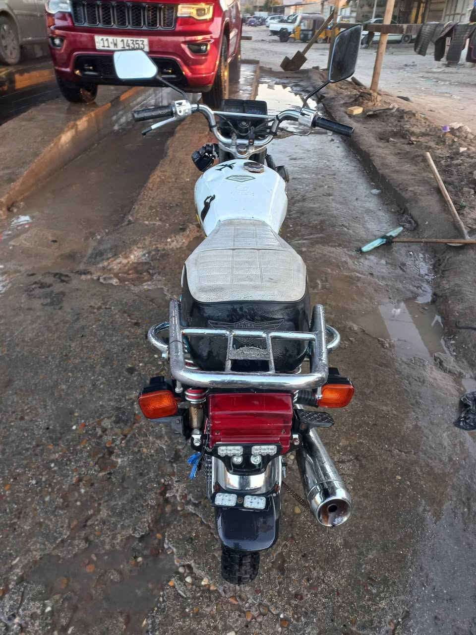 سلام عليكم دراجة للبيع مكفوله كفاعامه ٤ كير مكينه خير من الله سعر٤٠٠ وبيه مجال  لل طيبين عنوان بغداد دوره ابو دشير. رقم ***********
