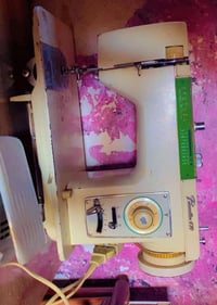 مكينة برادر • مستعملة • تكسر إبر