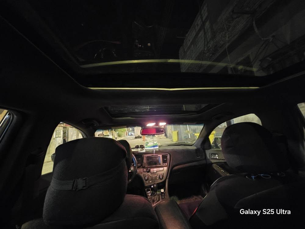 السلام عليكم اخوان بيع مستعجل كيا اوبتيما ادوات ادوات بيها رقم شمالي بيها موديل 15 تيربو 
سياره فول واحلئ من الصور مواصفات وارد خليجي مكينه GDI
حداديه وكير خير من الله  سياره جاهزه ماعدا التبريد نقص تحكم ستيرن، بانوراما سياره مفوله تحكم كير رايدها 53وبيها مجال للطيبين رقم الهاتف *********** البصرة, العراق
