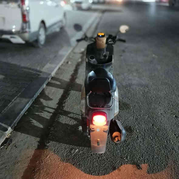 اسلام عليكم دراجه بوليس لل بيع نوزل دراجه كله بلاد من طول لطول مكان نجف حي السواق السعر 650 وبيه مجال قليل رقم الهاتف*********** بيه واتساب
