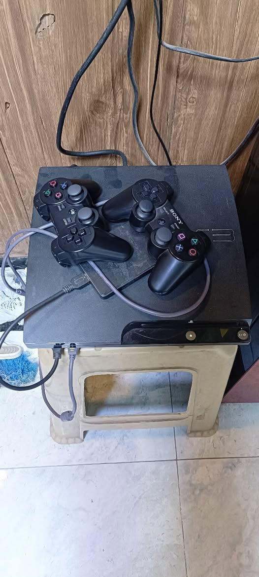 السلام عليكم بلي 3 سلم مهكر بي بيس 2024 للبيع السعر 120 الف بغداد الشعب ***********
