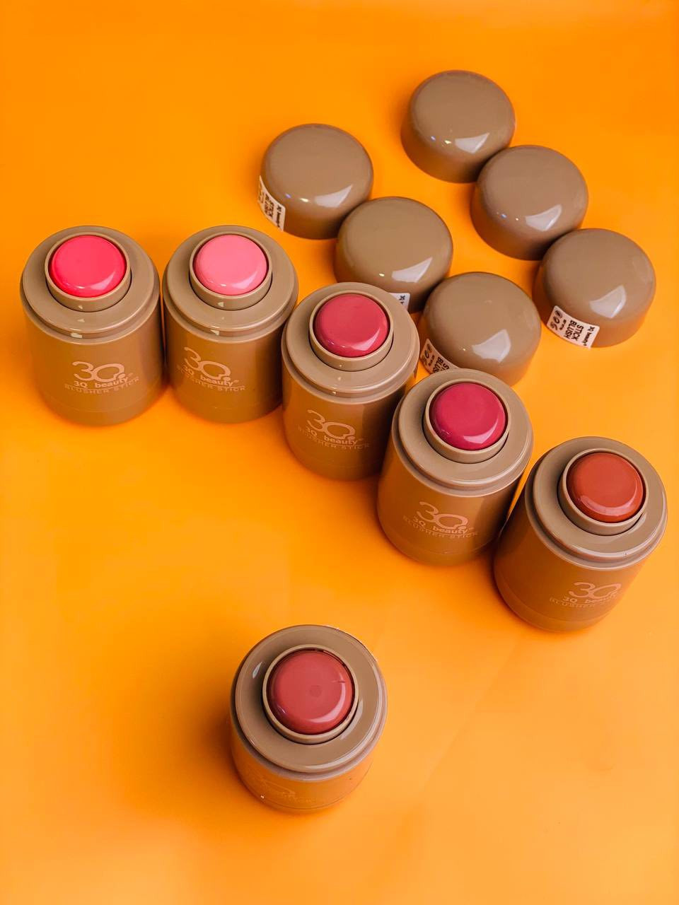 بلاشر كريمي ،، تنت مورد للخدود والشفايف❤️💋

❤️ المنتج طبي وأمن ع البشرة 
❤️ لونه انتي تتحكمي فيه 
❤️ ثابت ضد الماء والتعرق
❤️ جميل للطلعات السريعة الجامعة وحتى للحوش 🍒
مورد ثباته عالي بيدوم لاكتر من 24ساعه ...لونه كرزي🍒 جذااب وطبيعي جدااا 🌸

❤️متوفر ب6 ألوان

السعر ٥ الاف


**إذا كنت صاحب هذا الإعلان وتريد حذفه لأي سبب، رجاءا أرسل رسالة إلى الدعم الفني**