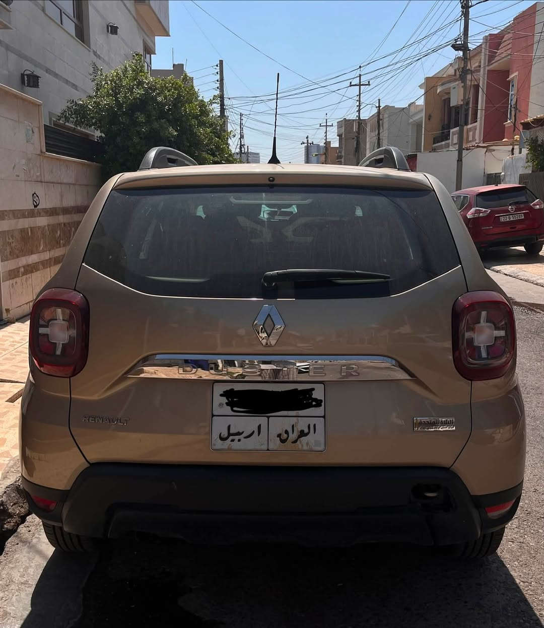 سيارة رينو داستر للبيع 

موديل ٢٠٢١ 
محركها الفين 
ماشية ٦٠ الف 
موقعها اربيل ورقمها أيضاً اربيل وهي  بأسمي 
للاستفسار *********** واتساب
