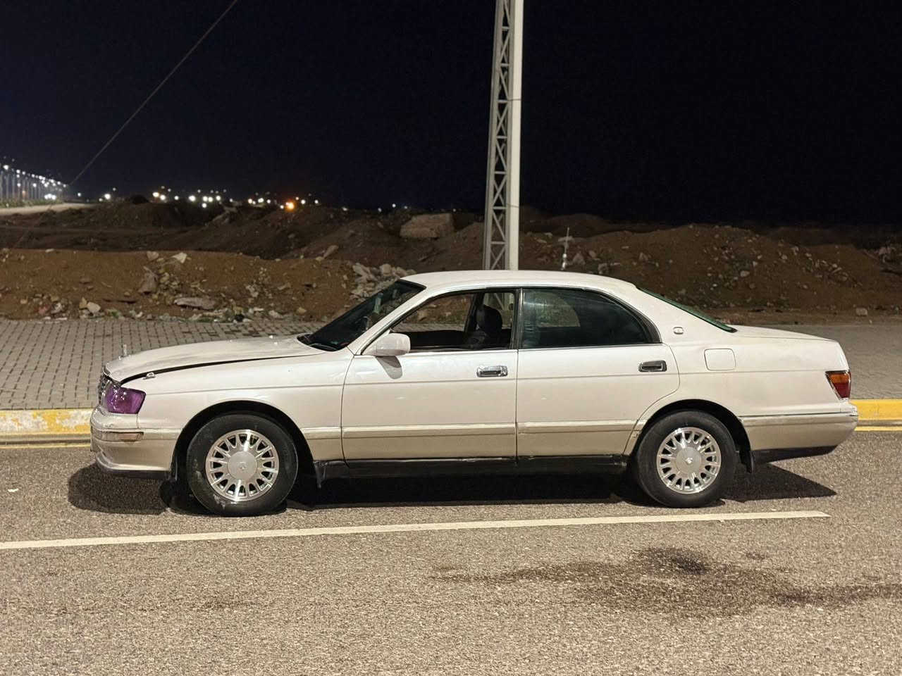 السلام عليكم بطه البيع رقم بصره سياره كفاله ضربه و صبق و تبديل فقط القماره بيها جراد قليل مكينه صار سبوع من شديتها سنويه منتهيه رقم مميز مكاني بصره خور زبير السعر 65
رقم الهاتف ***********
