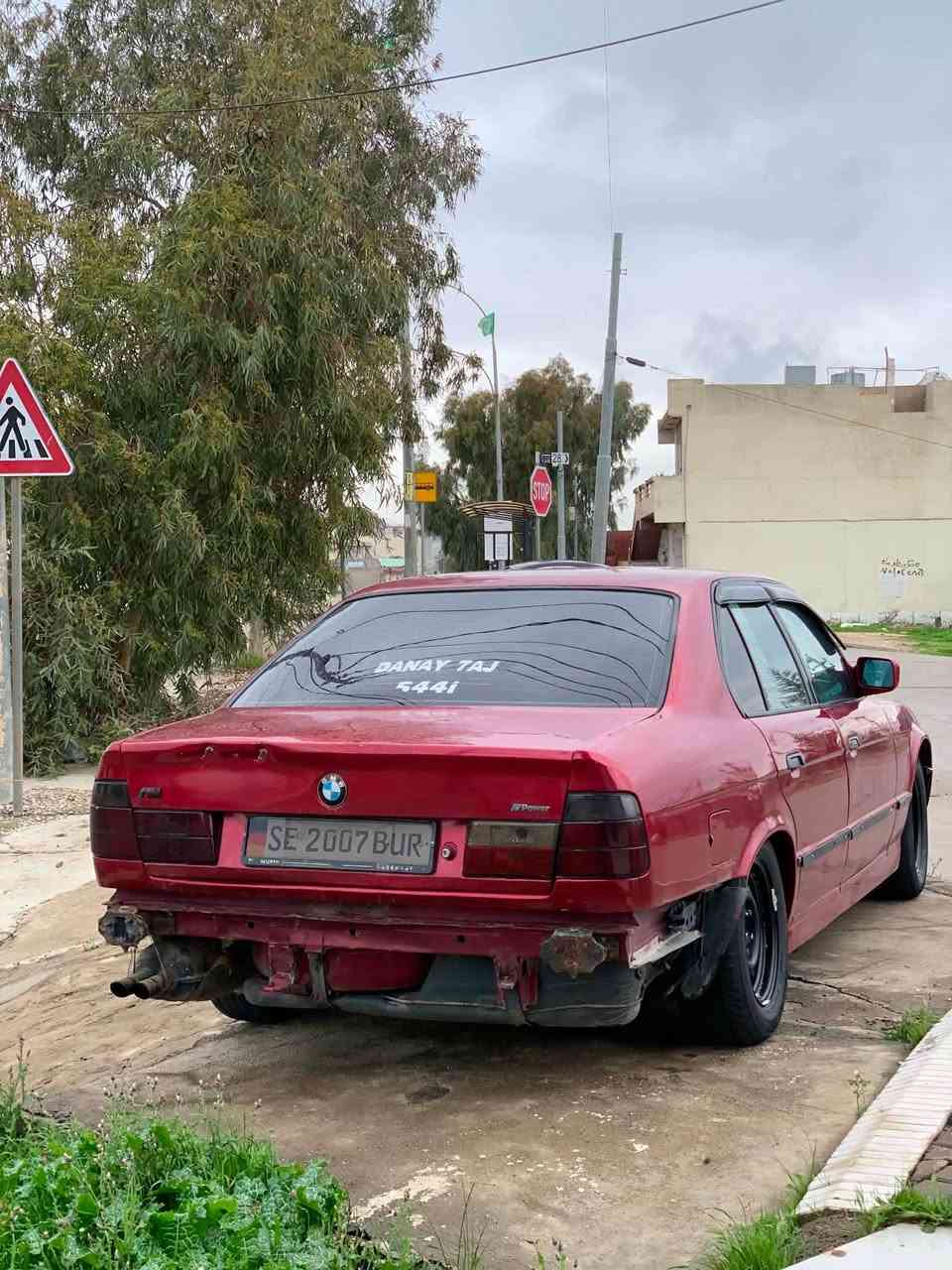 سەرەتا بەناوی خوا بیئیم مۆدیل ١٩٩٣ مەکینەی ٥٢٠ عادی هەتا بلیت بەقوەتە ٢ جام کارەبایە ناو فۆرمیکایە گەرمی مەزبوتە ئەشیای تەبریدی پیوەیە دەحمو لیدراوی نییە موسو براوە بەشەرت تەقەو رەقەی تیانییە هەموو مەسرەفی ئەو سەیارەیە ٢ دەعامیە گیرومەکینە بەشەرت سحر 24یک توز معملی زور که م 
تیبینی حلوجه حلوجه السليمانية, العراق


**إذا كنت صاحب هذا الإعلان وتريد حذفه لأي سبب، رجاءا أرسل رسالة إلى الدعم الفني**