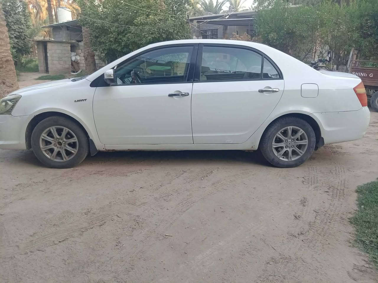 سلام عليكم جيلي موبل موديل ٢٠١٢ مكلف بل نشر هاذه رقم صاحبه تصلو ***********
