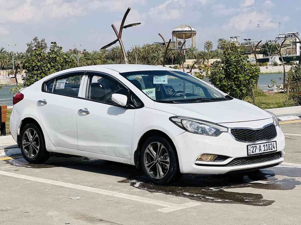 سلام عليكم
كيه سيراتو 2014 كير محرك حدادي كفاله مكينه 1600 خليجيه بيه قطعتين صبغ باب وجاملق سياره بسمي ثاني يوم تحويل 
رقم هاتف ***********
مكان ناصريه مركز
السعر 110 وبيه مجال
