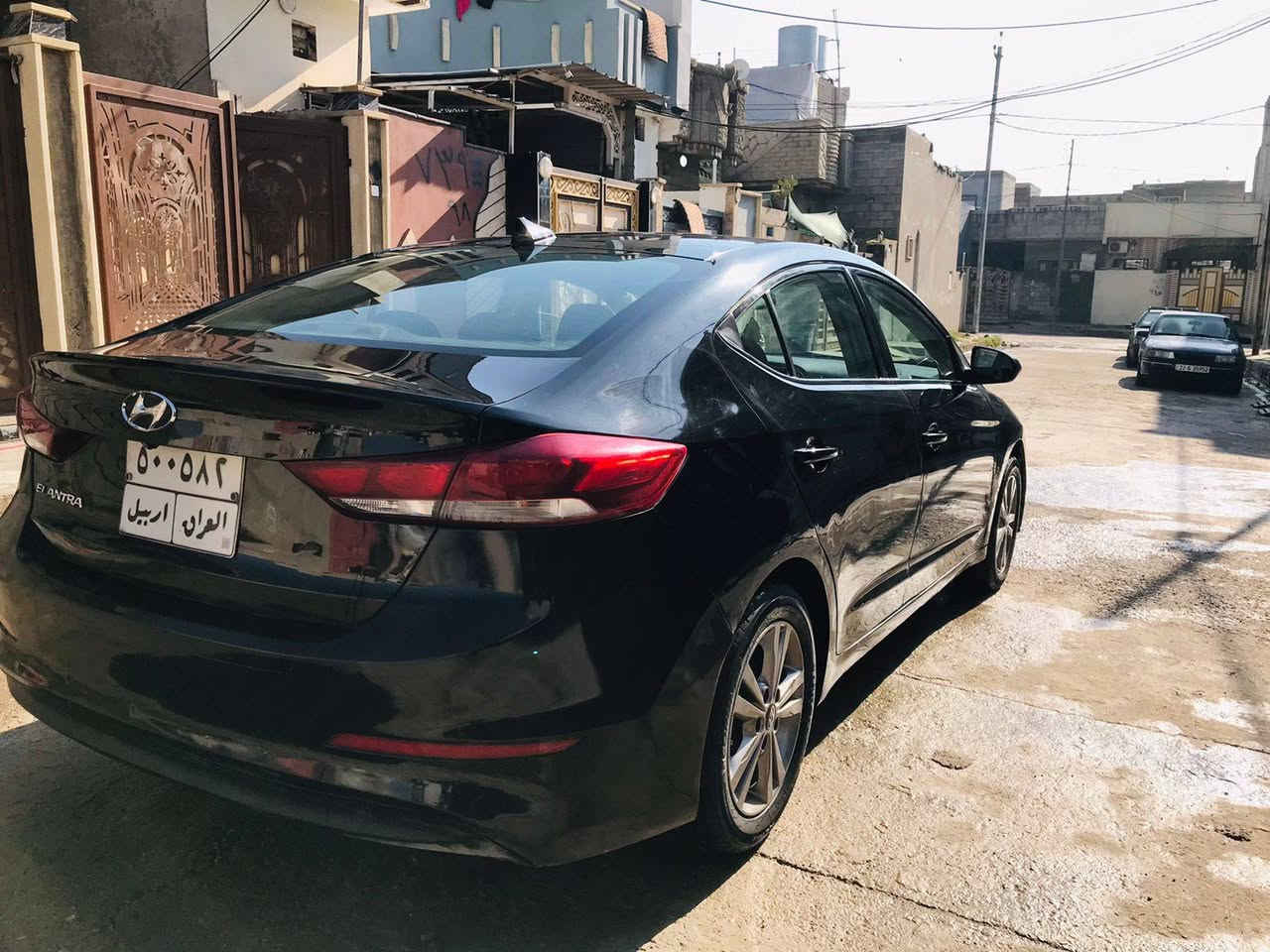 السلام عليكم...
النترا 2018  فول 

رقم الماني اربيل

بصمه ابواب+ تشغيل 

فتحه سقف

حساس جانبي رادارات 

جنطه ذكيه 

كير AT

كب ويل 

تخم تاير 

حداديه 

شاشه بلادي

كامره دوارة 

كشنات تدفئه 

تبريد فول

تحكم ستيرن 

ثلاث انظمة التحكم 

مانع نزلاق 

.....الخ

حادثها امامي جاملغ اليسار + بوند مصلح وبيهم كودات مال سياره نفسهن 

 وبيها كابون بانزين 
موصل حي الكرامه ***********

السعر 130 وبيه مجال
