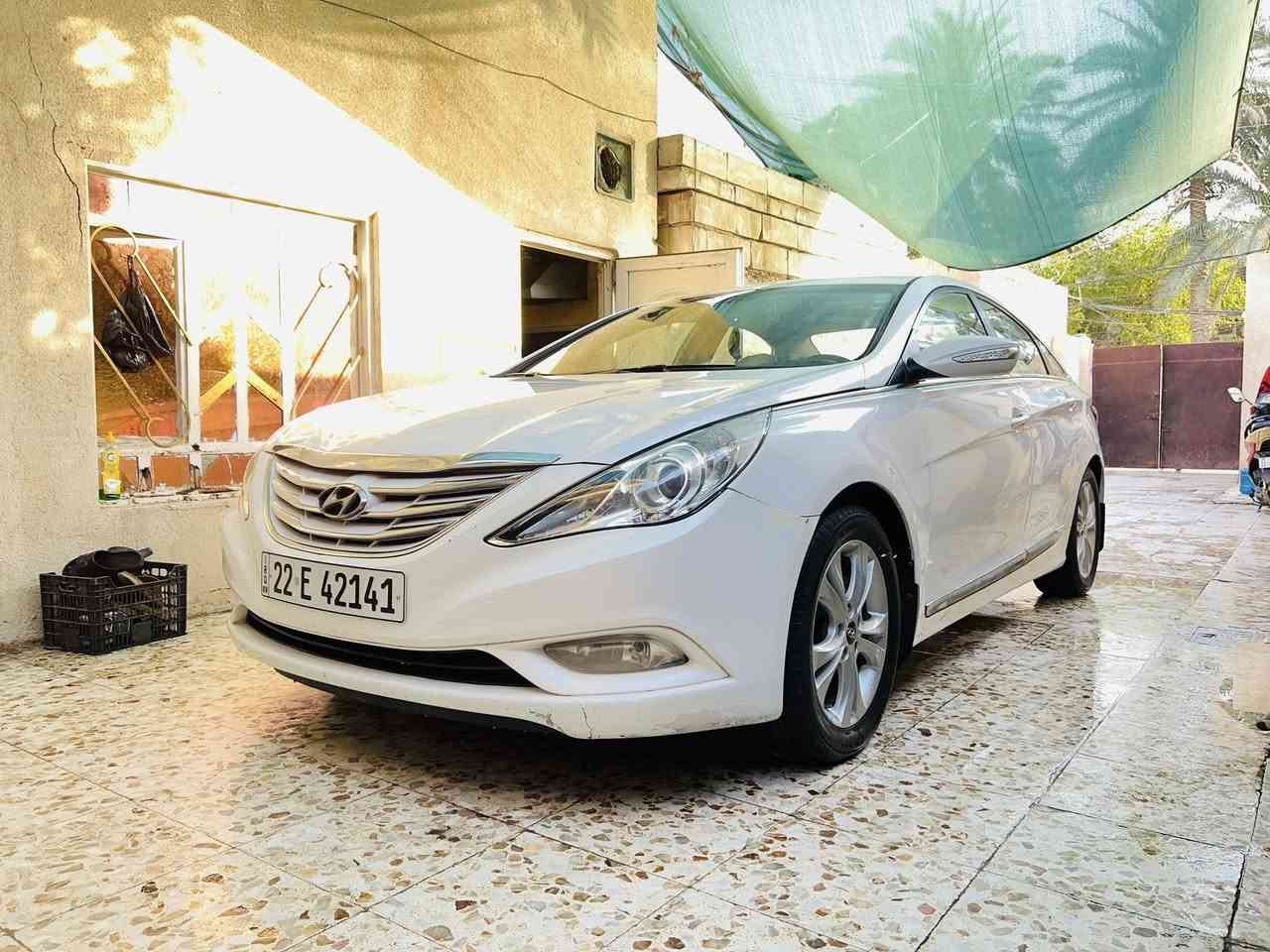 سلام عليكم سوناتا مديل 2012  خليجي مكفوله محرك 2400 دوش سياره جاهز موصفات مري شفط ويل كب اشاير بل مري تبريد قطعتين تحكمات حساسات وباقي موصفات سياره جاهز سنويه ارقام هز مجدد تبريد حداديه كله جاهز السعر 122 لاتصال ***********
