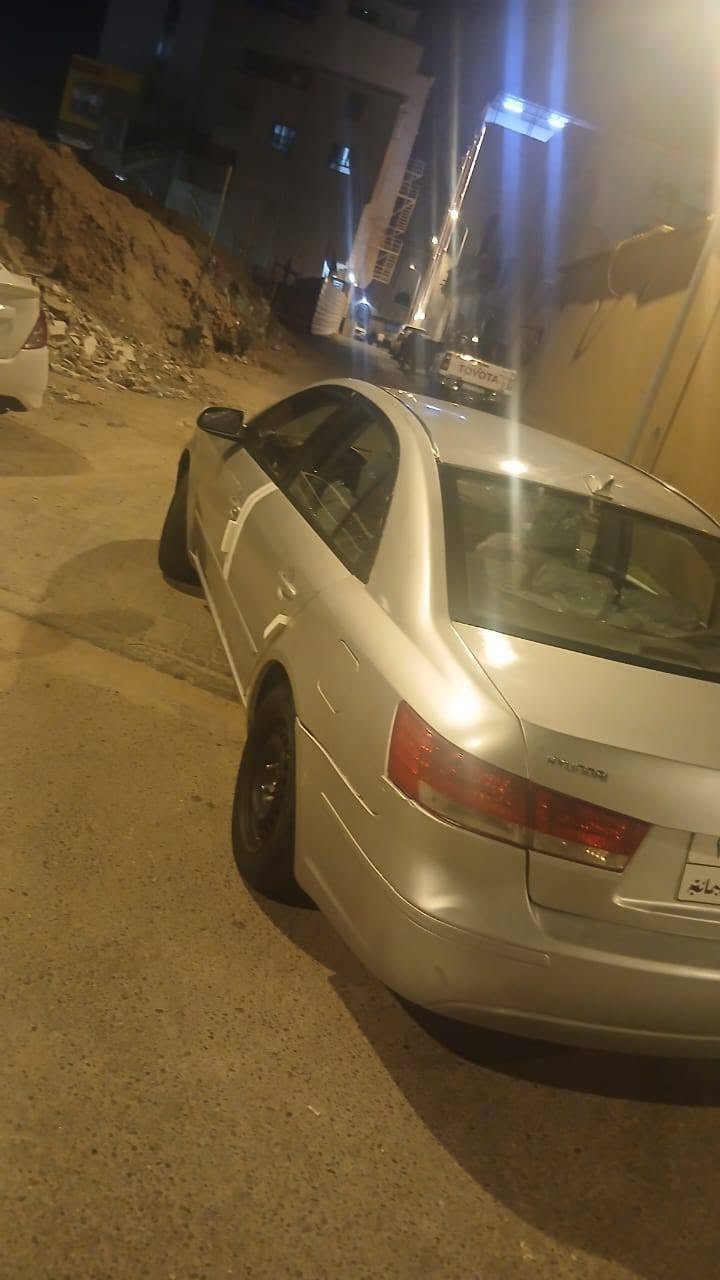 السلام وعليكم شباب سوناتا كامله مكمله مكينة وكير حداديه ادوات مكصوصه جنطه شغل عدل كله باجات مكينه وكير وحداده طوبه وتخم تاير جديد وتبريد ثلج ودواخل بل جيس دخول جديد شغاله من الطول للطول مابيه نقص برغي رقم وسنويه وملسق شرط حاسبه عمي 40 وبيه مجال للطيبين عنوان البصره وهذا رقمي *********** خابر وتدلل اخوان للتئكيد السياره بانزين بانزين 1800 مرغوب
