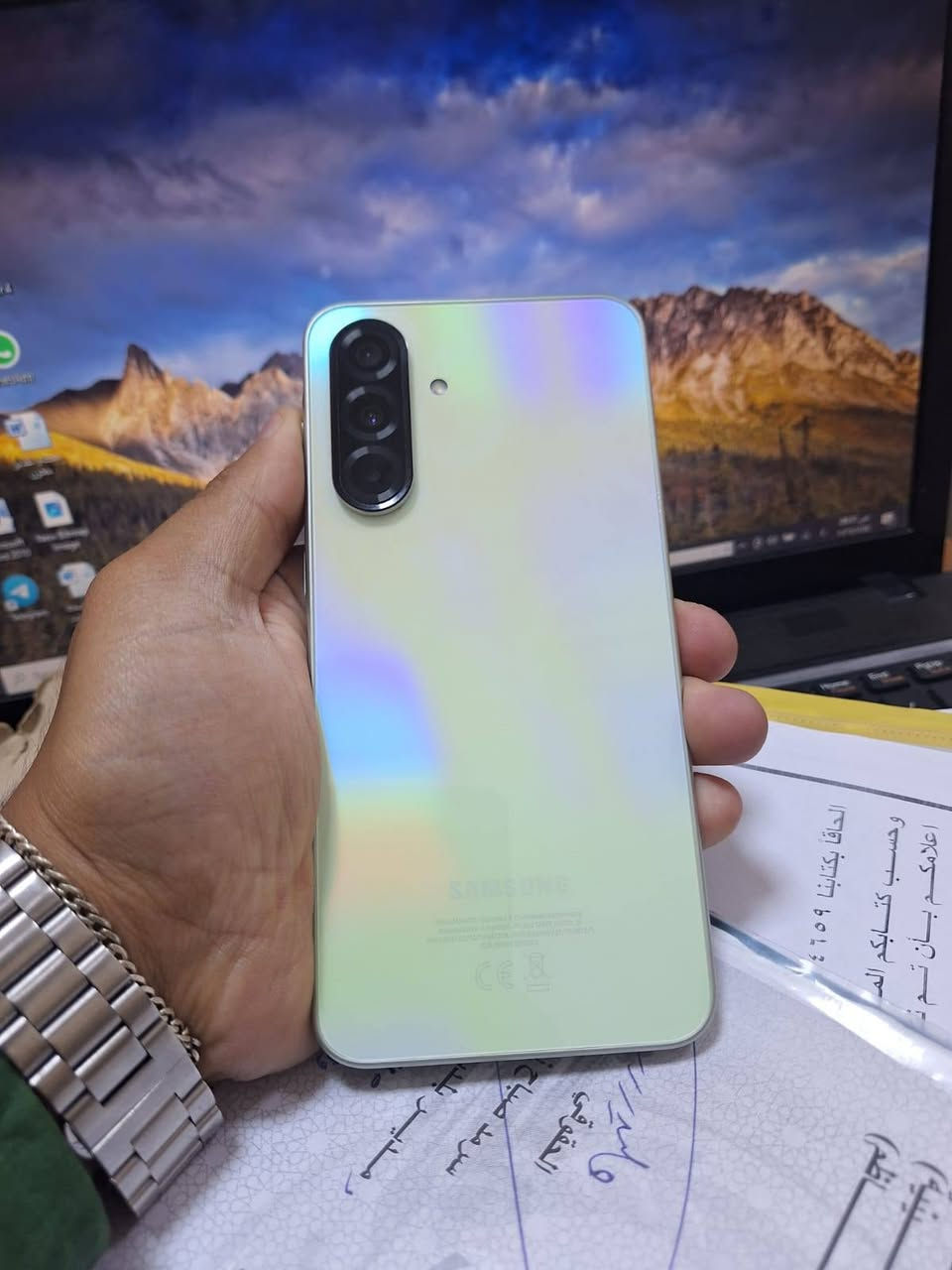 Galaxy A36 5G
معدل تحديث 120Hz
 معالج Snapdragon 6 Gen 3
 ذاكرة 256
 رام 16
 بطارية 5000mAh
 شحن سريع 45W
مكفول نضافة100%
 السعر 350


**إذا كنت صاحب هذا الإعلان وتريد حذفه لأي سبب، رجاءا أرسل رسالة إلى الدعم الفني**