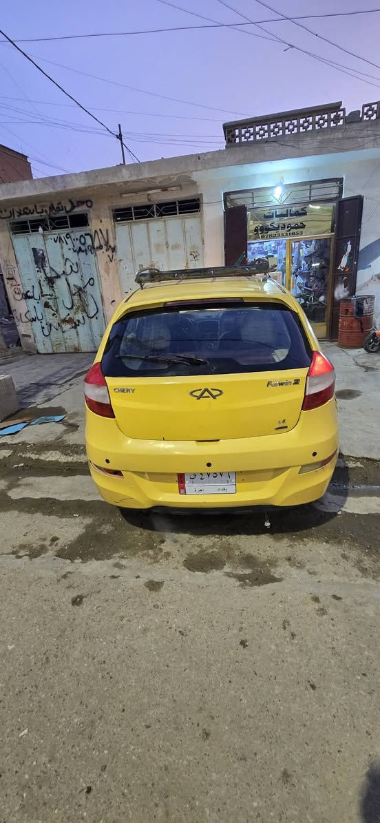 شيري فلاوين ٢٠١١ رقم بغداد
كير ومحرك كورلا يارس حاويه 
تخم تاير جديد 
سياره يحتاجله ترتيب شوي   
للاستفسار 
***********
