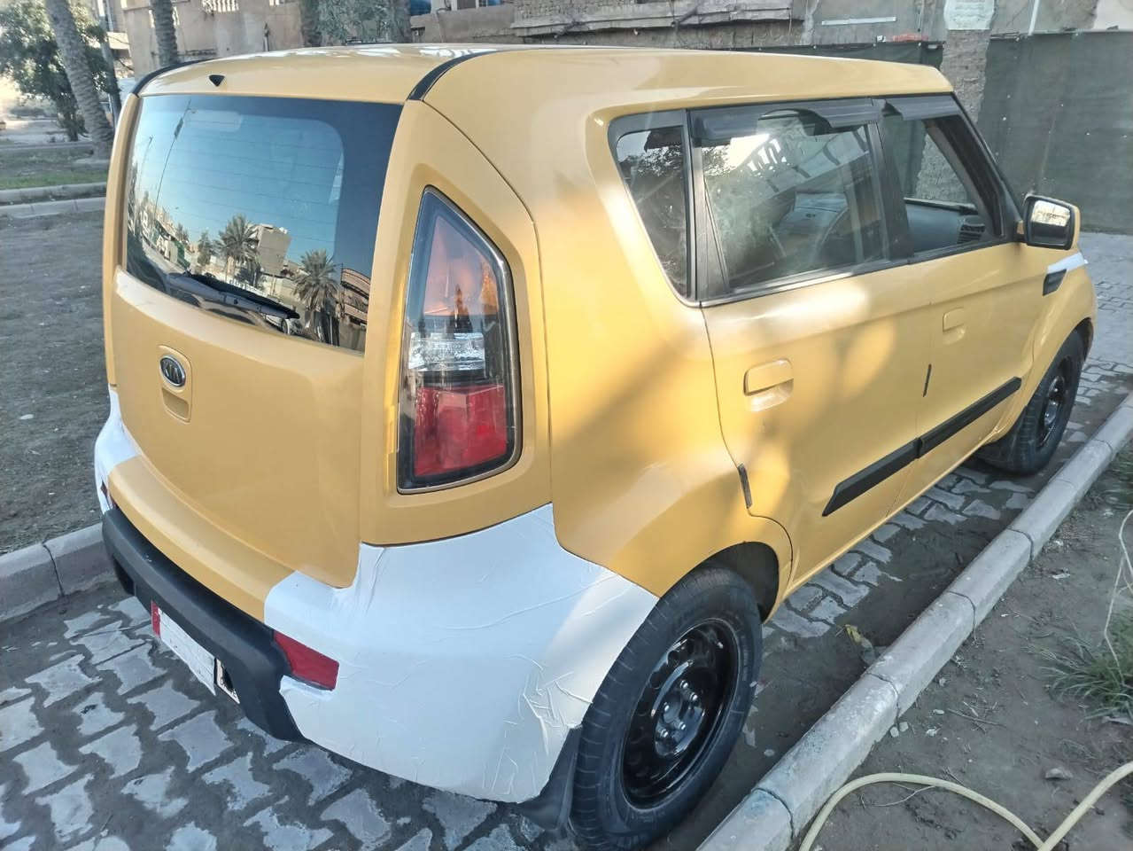 السلام عليكم....للبيع صول موديل 10وارد امريكي حادثها جاملغ وبنيد وبيها تعمير بدايه الجتف سياره نظيفه جدا كهربائيات عالبلاد محرك النترا المرغوب 2000بي تبخير قليل جدا كير جديد تخم تاير جديد عارضها 68مكاني الغزاليه *********** بي وانساب
