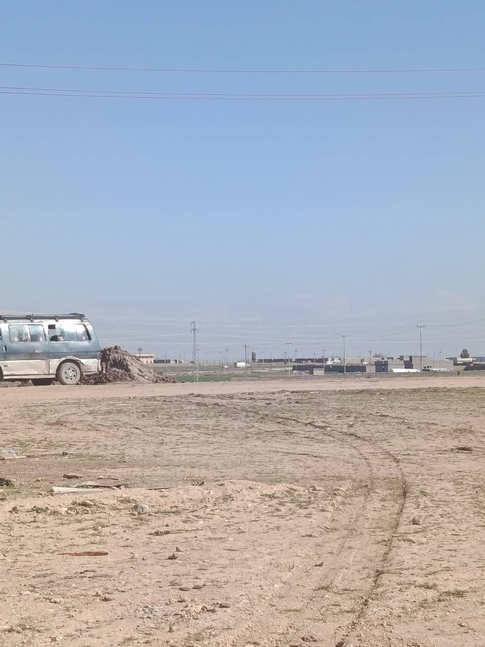 قطعه ارض للبيع المساحه 100 متر قوسيات يم الاقواس يم   ا دائره الكهرباء  السعر 6 ملايين زراعي سند ابيض 25 خدمات ماي كهرباء الاستفسار المعلومات اتصل على هذا الرقم *********** اسيا ***********
