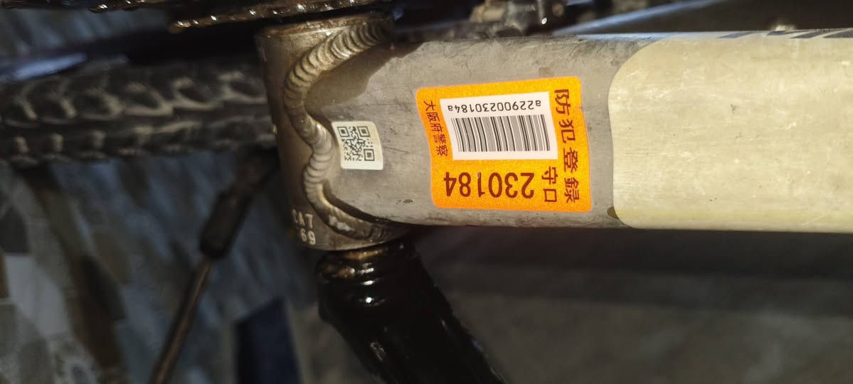 سلام عليكم بايسكل جبلي الاماني ماركه ميراد ماتس
معند الامنيوم خفيف ريشه البايسكل نضيف حيل مابي كل نقص بس الكشن مالته بلادي كلشي مابي بس اني حاطله 
تيب سستم شيمانو 3*8 وبركيات هم شيمانو وبايسكل سريع حيل ومريح وبي رقم شاصي مالته وبي ختم بيىم سعره 300 وبي مجال مكاني بغداد كوريش


**إذا كنت صاحب هذا الإعلان وتريد حذفه لأي سبب، رجاءا أرسل رسالة إلى الدعم الفني**