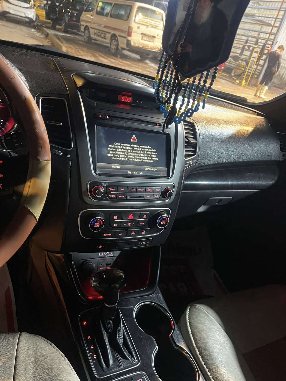 بيع او مراوس حسب القناعة

سورنتو2014 وارد امريكي فئة EX فول 

رقم بغداد تحويل مباشر 

بيها فقط بنيد  دواخل سونار مرفق 

كير محرك كفالة 
بيها باب الساىق صبغ

بصمة كشنات جلد فورويل 7 راكب 6 سلندر 3   قطع تبريد كشنات كهرباء شاشة كبيرة مانع انزلاق رادارات بعد بيها اهواي مواصفات فول واحد على واحد
بردات خلفيه
كشنات جلد تتفه تبريد
استيرن تتفه
محرك 6 سلندر
جي دي اي

هاتف ***********
السعر 170$ وبيها مجال
سونار موجود
مكاني بغداد 
ماشيه 128
