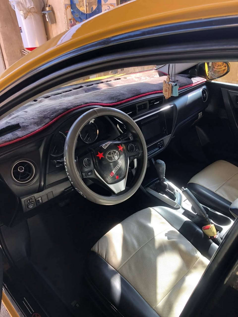 السلام عليكم
سياره للبيع كورلا موديل ١٨ 
وارد امريكي رقم  انكليزي 
ضرر جاملغ امامي مبدل بامريكا 
يوجد سونار للاستفسار اكثر 
 ***********
