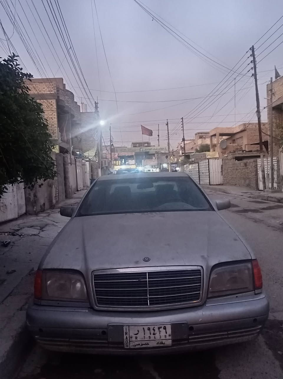 مارسدس شبح مديل ٩٢ رقم بغداد الرقم بأسمنه حداديه ومحرك و كير جدد غرفه وكهربائيات وسط السعر ٤٠ ورقه وبيها مجال ***********
