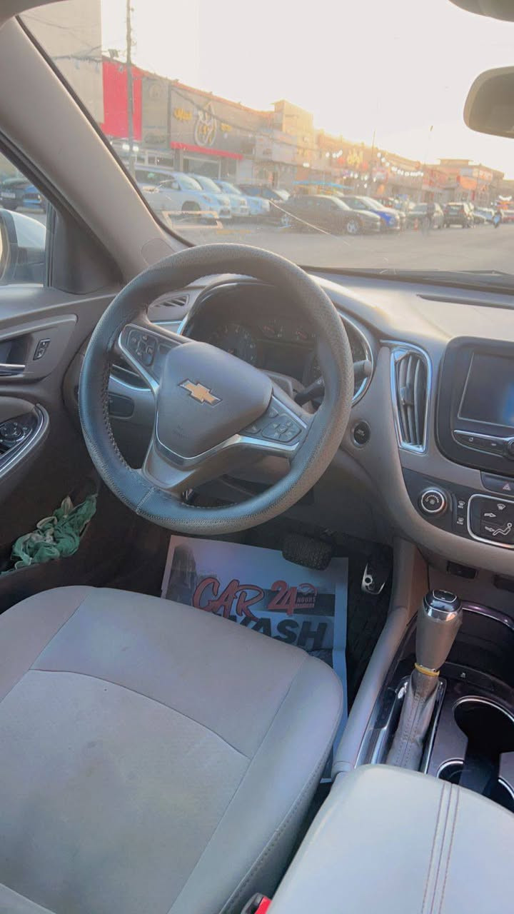 السلام عليكم ماليبو موديل 18 تخم تاير جديد مكينه كير جديد صرر خلفي امامي جديد سياره بسمي تحويل مباشر بيه 4 قطع صبغ والباقي مكفول السعر 90 وبيه مجال الشراي يتصل ***********
