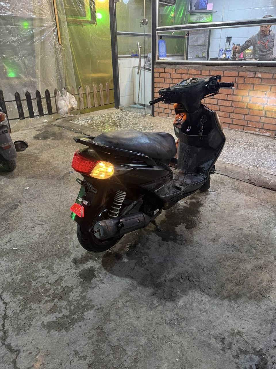 سلام عليكم سكنس فحل بلاديه كله كفرات اصليه كله شغاله عدا الكيجات سعره 600 وبيه مجال بيع او مراوس 
مكاني بغداد حي البنوك شارع المشاتل 
***********
