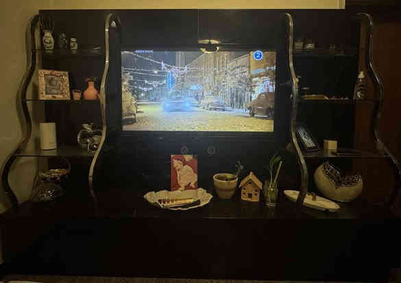 السلام عليكم
بوفية للبيع بحالة جيدة اللون اسود بسعر 400,000 IQD الف دينار عراقي
وبيها مجال التواصل
***********
