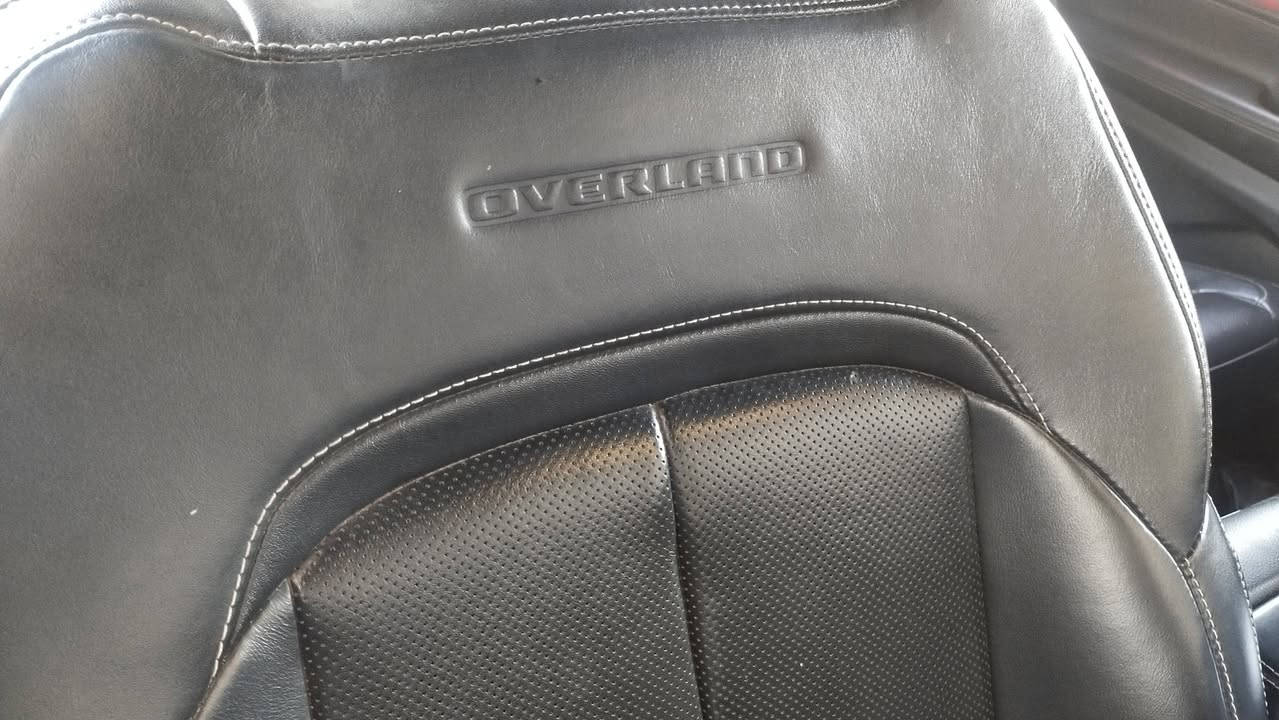 البيع سياره جيب وافر لان
موديل 22 شكل جديد وقم اربيل
سياره وارد امريكي 
الون فيلي سياره جاهزه مابيه نقص
ماشيه 52كيلو متر


**إذا كنت صاحب هذا الإعلان وتريد حذفه لأي سبب، رجاءا أرسل رسالة إلى الدعم الفني**