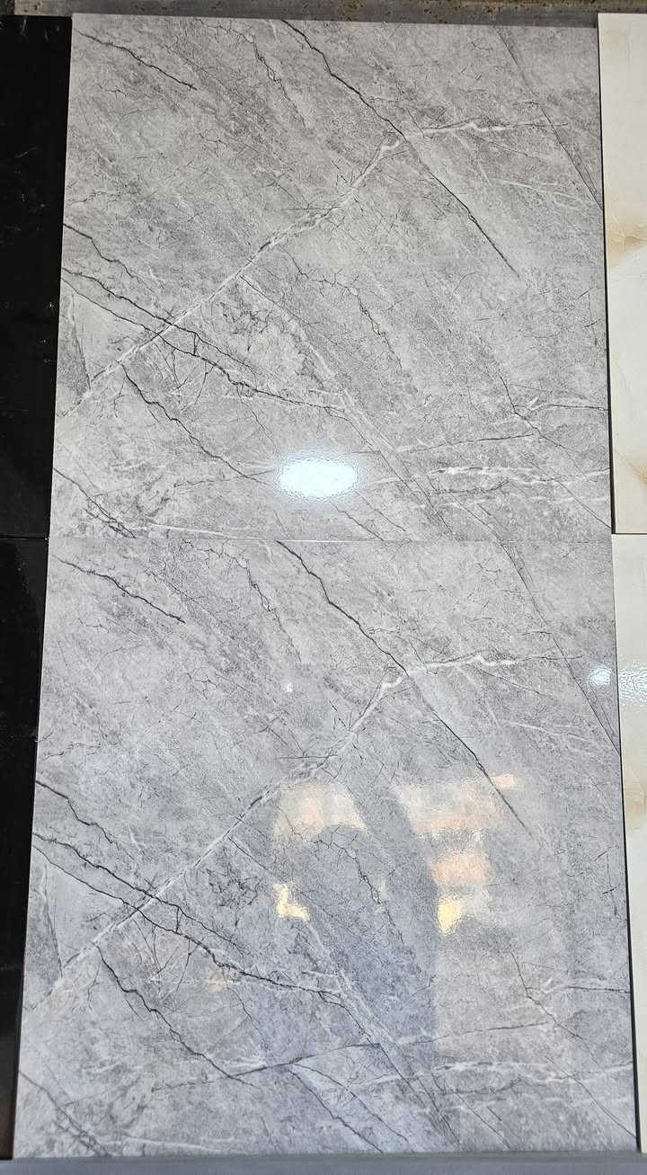 بورسلين ارضي (ثقيل) 60*60 / 30*30  منزل + صحيات 
سيراميك ارضي 50*50 / 30*30 منزل + صحيات

متوفر لدى #معرض_المصطفى_للسيراميك 

***********
***********

العنوان: واسط الزبيدية / شارع الحي الصناعي/ معرض المصطفى للسيراميك
