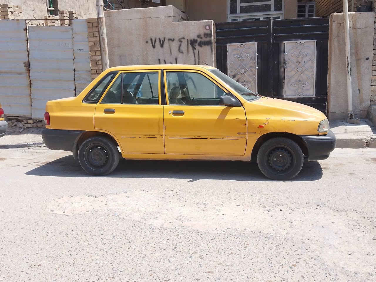 السلام عليكم سايبه 2010باسمي مصفره هيئه غرامات تبريد يشتغل مكفولة بس شويه بجاملغ لامامي ***********بغداد زعفرانيه 27بيه مجال
