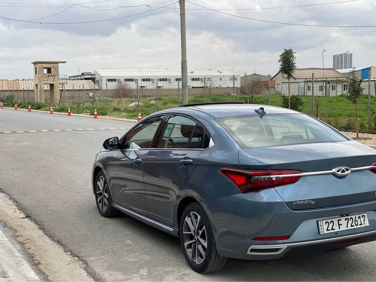 السلام عليكم  للبيع 
‎شيري أعلى فئة Lux 
‎1 شيري اريزو 6 موديل 2022
‎2 حجم المحرك 1.5 تيربو
‎3 كير اتو ماتيك 9 نمر
‎4 8 ايربك
‎5 سلايد روف
‎6 حساس خلفي
‎7 لايت ليد
‎8 كشاف ليد
‎9 بك لايت ليد
‎10 ويل 17
‎11 مفتاح التشغيل بصمه
‎12 شاشه كبيره
‎13 كاميرا دواره
‎14 4 كاميرات360 درجه
‎15 اناره داخليه ليد
‎16 كشنات جلد
‎17 كروز سرعه
‎18 اوضاع قياده 2 نورمل وسبورت
‎19 تبريد لمس
‎20 تشغيل عن بعد
‎21 تبريد قطعتين
‎22هاند بريك بصمه
‎23 مرايه كهرب
‎24 نظام مانع انزلاق
‎25 اتو هولد
‎26 فتح النوافذ عن بعد
‎حالياً ماشيه السياره 51  الف
‎( مكفوله كفاله عامه
دعامي لل دعامي شرط 
گير محرك كاره بايات كل شرط جديد
‎سعر السيارة 
106$ بي مجال بسيط 
‎وضمان شركه 6 سنوات السراب اوتو
سياره بسمي تاعويل وكاله مباشر  
‎السياره موجوده بأربيل 
 *********** أربيل, العراق
