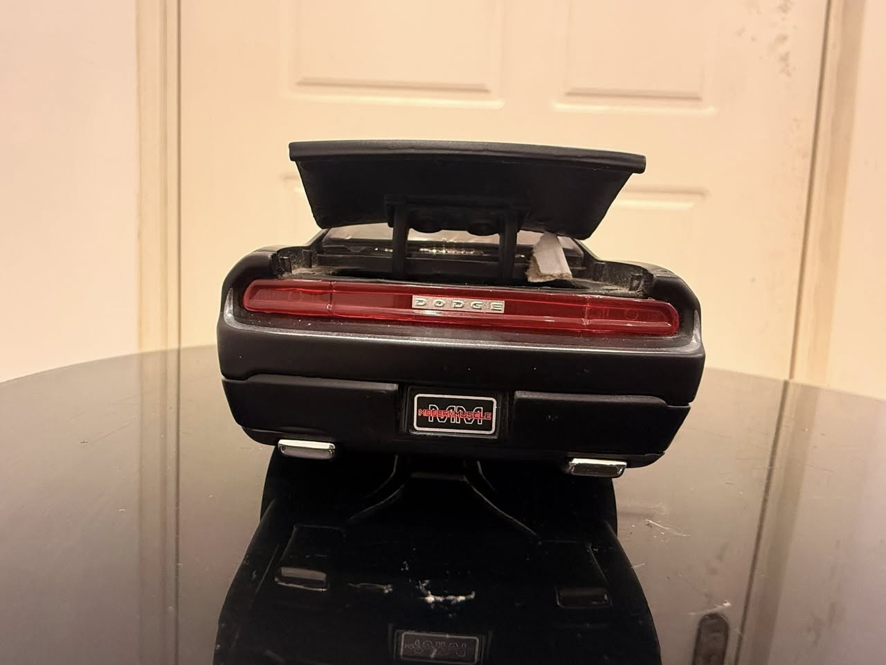 Dodge Challenger SRT8 1:24 Model
قطعه حلوه نادره.    تفاصيل حلوه. 35 الف يوجد توصيل


**إذا كنت صاحب هذا الإعلان وتريد حذفه لأي سبب، رجاءا أرسل رسالة إلى الدعم الفني**