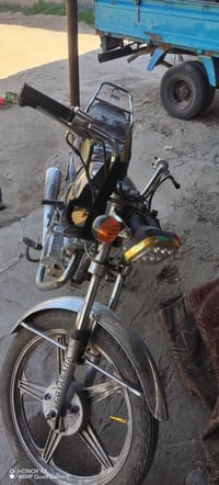 دراجه البيع كلك 225 وبيهه مجال او المروس الستفار 07838304397