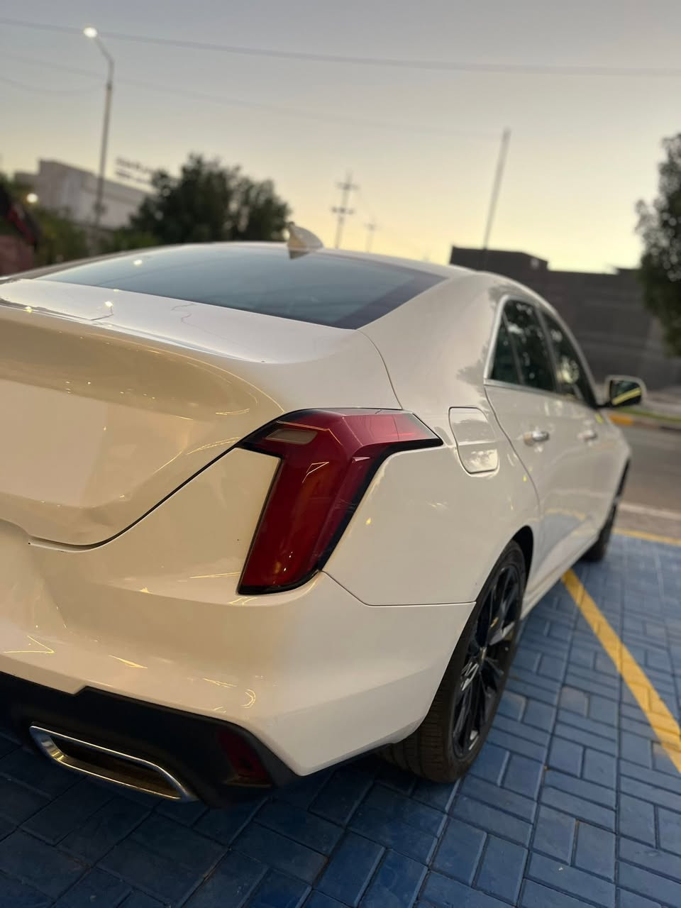 *💎السلام عليكم للبيع
 كاديلاك CT4 2021 - 💎*

*التفاصيل:*
- *الموديل:* 2021 
- *الممشى:* 74,000 كم
- *المحرك:* 2000cc تيربو 4 سلندر - اقتصادي جداً
- *الحالة:* فول مواصفات عدا السلايت
- *الحادث:* بأمريكا جاملغ + بونيد فقط، بالعراق جاملغ خلفي + باب صبغ. *مكفولة لا شاصي ولا لغود وحادثها مال امريكا مرفق بالمنشور 

بصمة تشغيل | 4 بيبان بصمة | صندوق كهرباء | نظام ترحيب كاديلاك | تشغيل عن بعد | شاشة متحركة Swap | كاربلاي | شاحن وايرلس | رادار 360 + نقطة عمياء | تحكم ستيرن  | تحديد مسار | بريك ذاتي مع هزاز + داتا شو | جلد كهرباء | لايت عدسة زنون متحرك | لد خلفي | اوتو ستوب

*السيارة نظافة شركة، كلشي شغال 100% وجاهزة للتحويل شوكت ماتريد السيارة معوقين وانتهت المدة مالتها تاخذ راعيه وتروح تحول 

*السعر:* 160
*العنوان:* البصرة  
*الرقم:* ***********  
ماتعجبك السيارة وتشوفها غاليه اتركها تحصل افضل منها وبأقل سعر وتحياتي الكم ♥️
