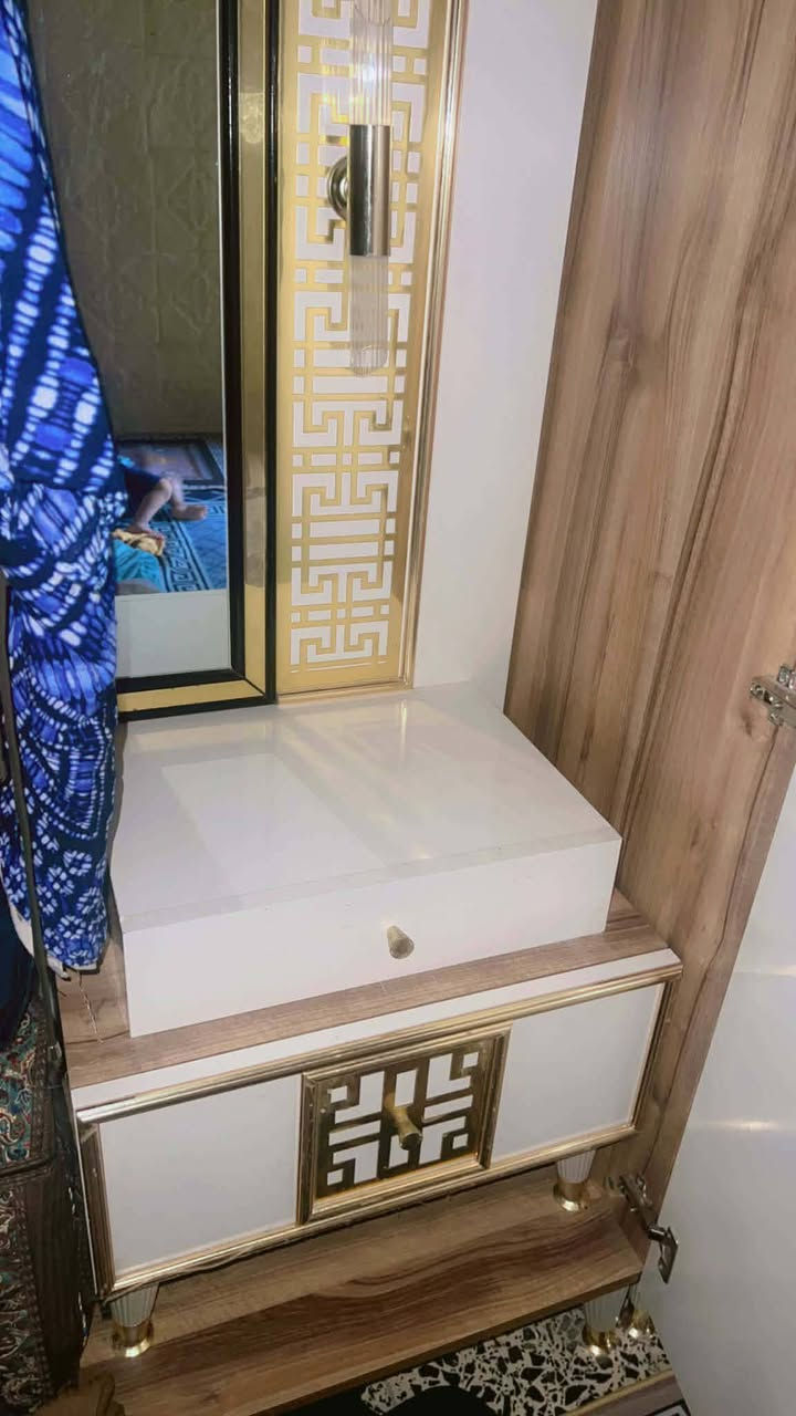 سلام عليكم مجموعة اغراض للبيع

للاستفسار ع خاص 
او لاتصال ع***********
