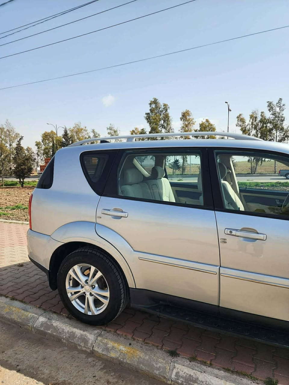 بە نــــــاوی خــــــــــــودا
Ssanyong ReXston سانییۆنگ ڕیكستۆن 
مۆدێل٢٠١٢  ڕەقەم سلێمانی  سەنەوی 2031 تازەیە 225 هەزاری هەقیقی ڕۆشتوە كۆبۆنی بەنزینی هەیە مەكینەی نەكراوەتەوە گێڕوو مەكینەو ئەكسلو شانسی بە شەرتە چوار تایەی تازەی لە ژێرە 
 هەزە و هەموو گیانی تازە و لەسەر دەقی شەریكە ماوە  
سەیارەكە هی ماڵانە هی دەستی خۆمە و بەناوی خۆمەوەیە
ســــــحری 107 گەڵا مەعامەلە 
ژمارەی خاوەنی

*********** وەتسئەپ WhatsApp
