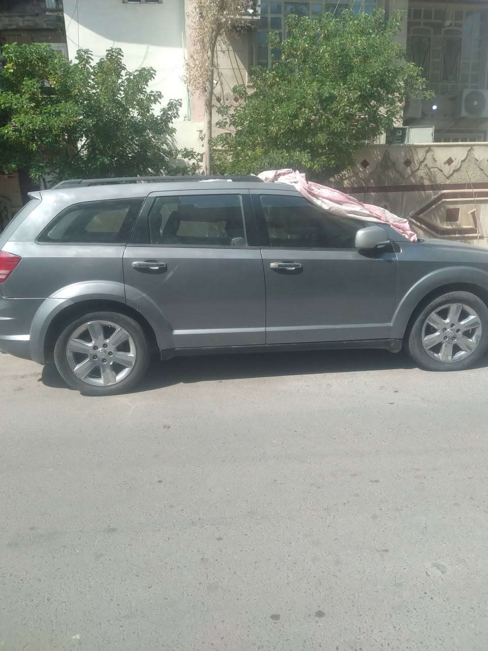 سلام عليكم .. جورني للبيع  9 محرك 3.5 تبريد ثلاث قطع تبديل بابين جهة السائق باسمي رقم بغداد سيارة بغداد محرك كال كصة كير جيد 07700825 910. بغداد الحرية 7راكب
