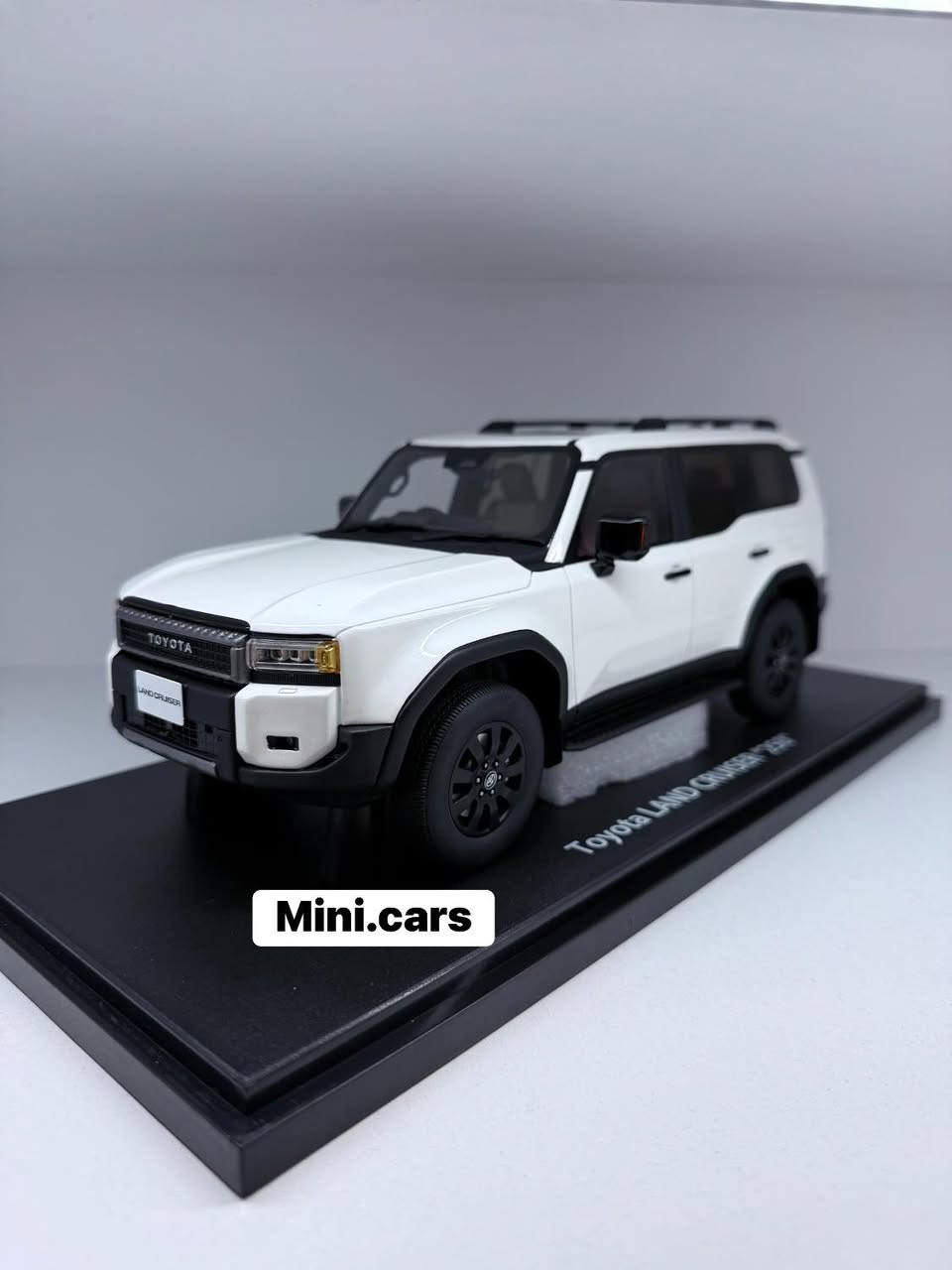 Toyota Land Cruiser LC 250 Prado

Brand : Kyosho
Scale : 1/18
Price : 200$

WhatsApp: +9647504702207

‎التوصيل لجميع مناطق اربيل مجانا

‎گەیاندن بەخۆرایە بۆ ناو شاری هەولێر


**إذا كنت صاحب هذا الإعلان وتريد حذفه لأي سبب، رجاءا أرسل رسالة إلى الدعم الفني**