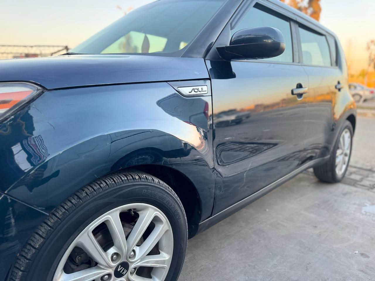 � للبيع كيا صول 2018 فل مواصفات 🚘
🔹 موديل: 2018

🔹 محرك: 2000 GDI اقتصادي وقوي

🔹 الممشى: 68 ألف كم فقط

🔹 لون مميز وحالة ممتازة

🔹 سيارة على يد مالك واحد ومنظورة أصولي

✅ محرك جديد مشدود حاوية العام الماضي

✅ تايرات جديدة

✅ بطارية جديدة

✅ داخلية (غرفة) نظيفة جداً وخالية من الملاحظات

✅ شاشة + كاميرا خلفية

✅ سنسورات (سونار)

✅ تحكم بالدركسون

✅ تكييف ثلج

✅ زجاج ومرايا كهربائية

✅ مفتاح ريموت

✅ سيارة لا تحتاج أي مصروف

📑 السنوية باسمي ورقم إنكليزي

💰 السعر: 112 مليون قابل للتفاوض للجادين فقط بعد المعاينة

📸 الصور والسونار مرفقات بالمنشور

📞 للاستفسار:

***********
