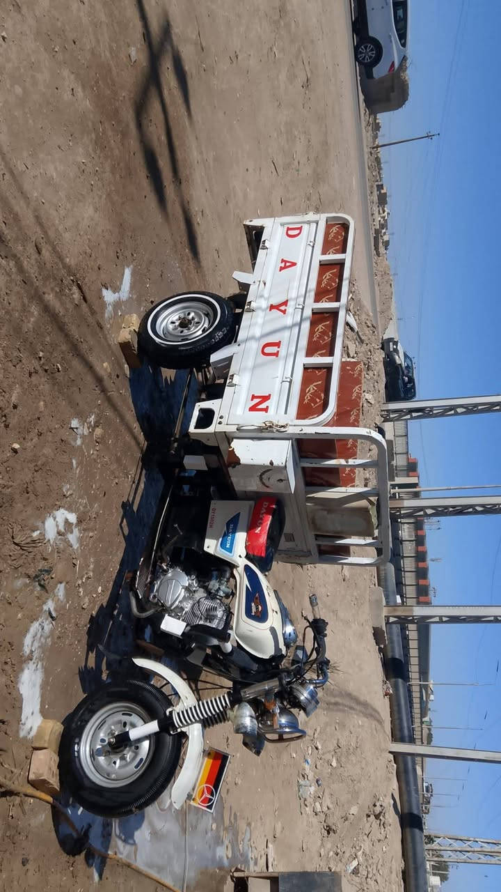 سلام عليكم ستوته البيع موديل 15 وراق صولي نكره سلف سعر 1600بيه مجال  محرك ما مفتوح مكانه ناصرية حي  الفداء قرب جسر الهوندي رقم ***********
