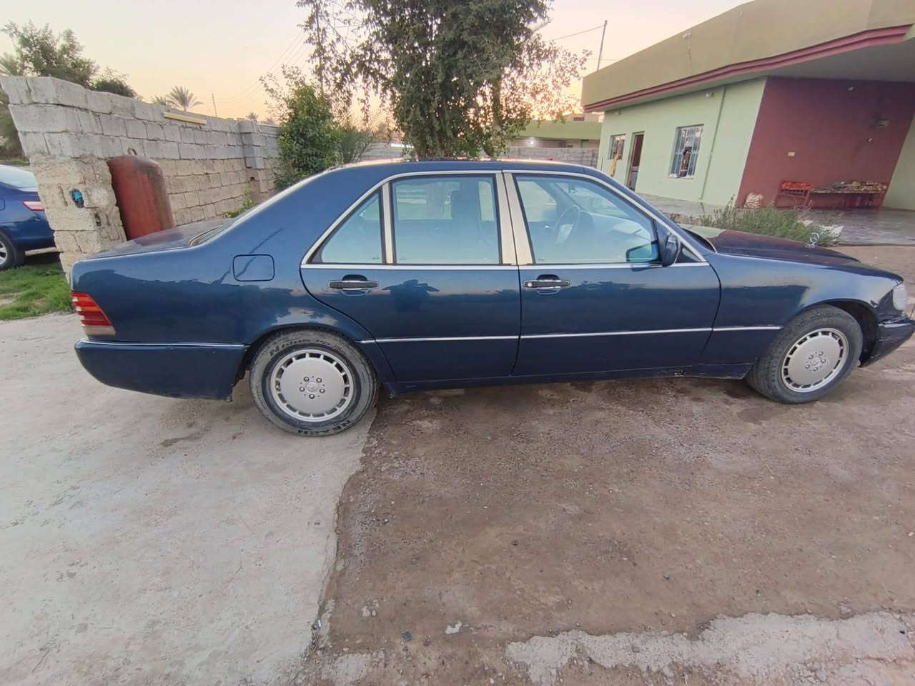 السلام عليكم البيع مرسيدس شبح حجم 320 مفوله رقم اربيل بسمي مكان تكريت مابيه اي نوقص وذا اكو مراوس هم اروس 58السعر خابر وتدلل ***********
