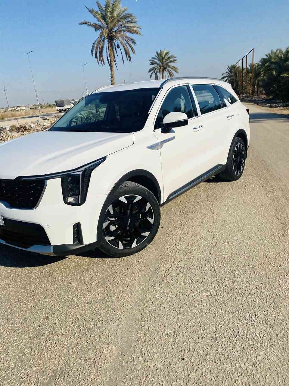 السلام عليكم 
كيا سورينتو 2024 خليجي كفاله عامه للاخير دون اي شي 

رقم بابل الدولي باسمي 

بصمه تشغيل 

وتشغيل عن بعد 

گير ماوس 

4 وضعيات قياده 

شاشه كاربلي متصله 

ويل 20 المرغوب 

داتا شو 

شفتات گير 

جنطه كهرباء 

كراسي كهرباء 

فول تحكم ستيرن

سايد بريك بصمه 

اوتو هولد 

حساس امامي 
تبريد 3 قطع 
تحكم تبريد منفصل 
حساس وكامره خلفيه دواره 

السياره ماشيه 36 KM

السعر 318 وبيها مجال 

***********

مكان بابل السياحي
