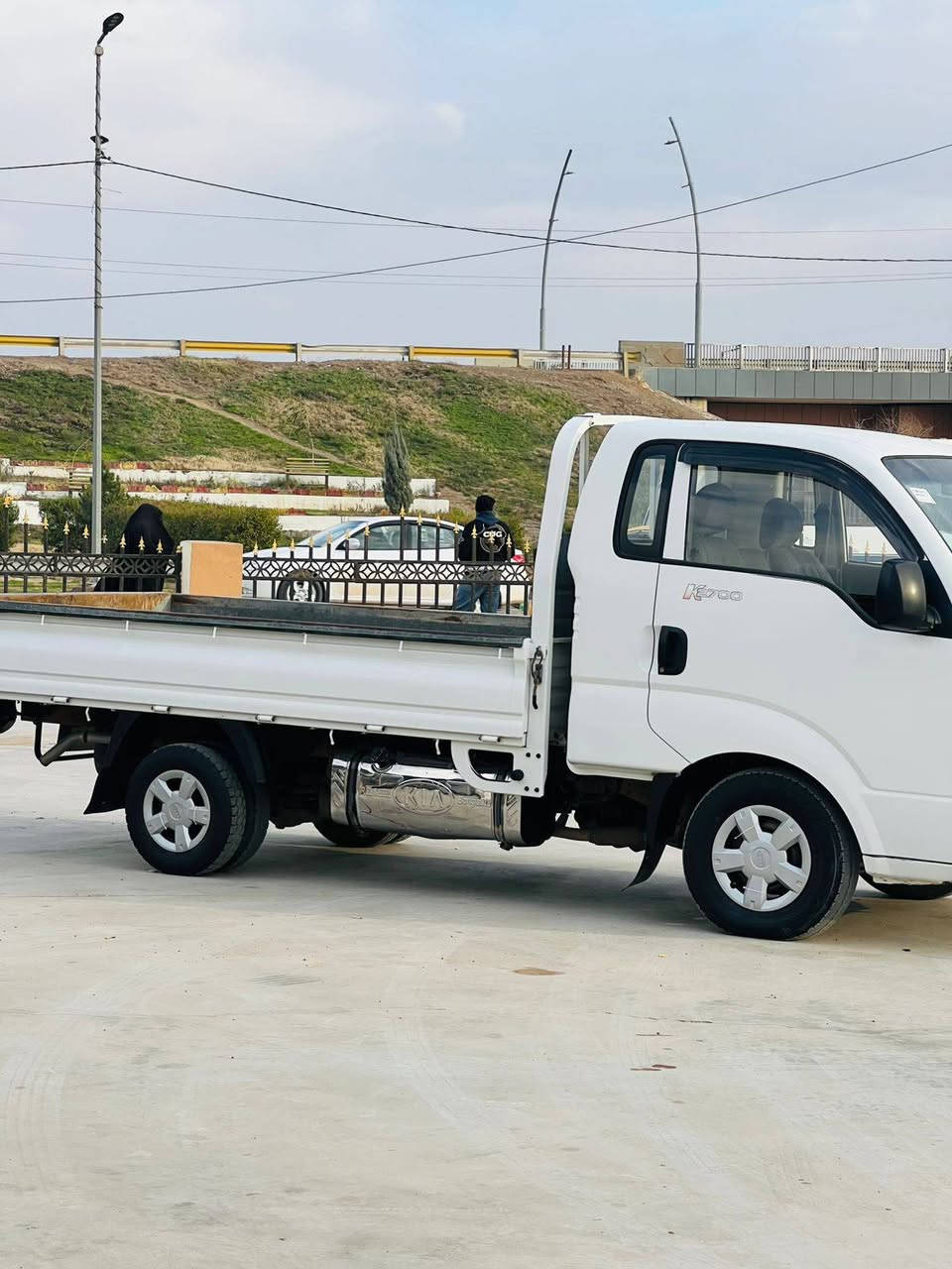 السلام عليك كياا موديل 2012 سياره بلادي على وضع الشركه مال جناي ماشيه 186 رقم صلاح  الماني سنوياا 2028 طخم تأير جديد بلا صبغ سياره مكفوله كلشي شغال بيهااا وين عشاگ المقدس 2012 
للاتصال ***********
