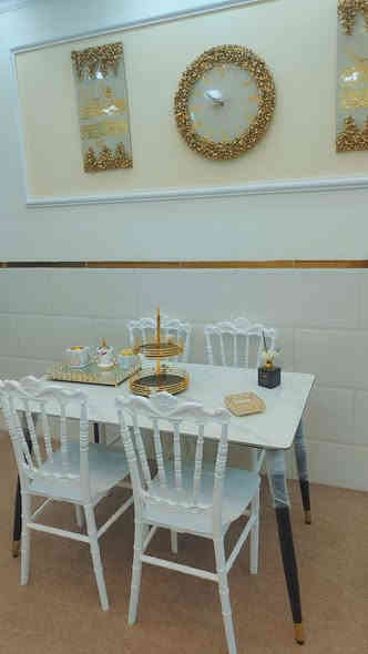 ميز طعام بورسلين مرمر بلكارتونة نفس المنصوب سعرة 350 اريدة 175 قفل عنوان الشعب حي  موجود توصيل ***********
وافق ادمن الله يوفقك 🌹
