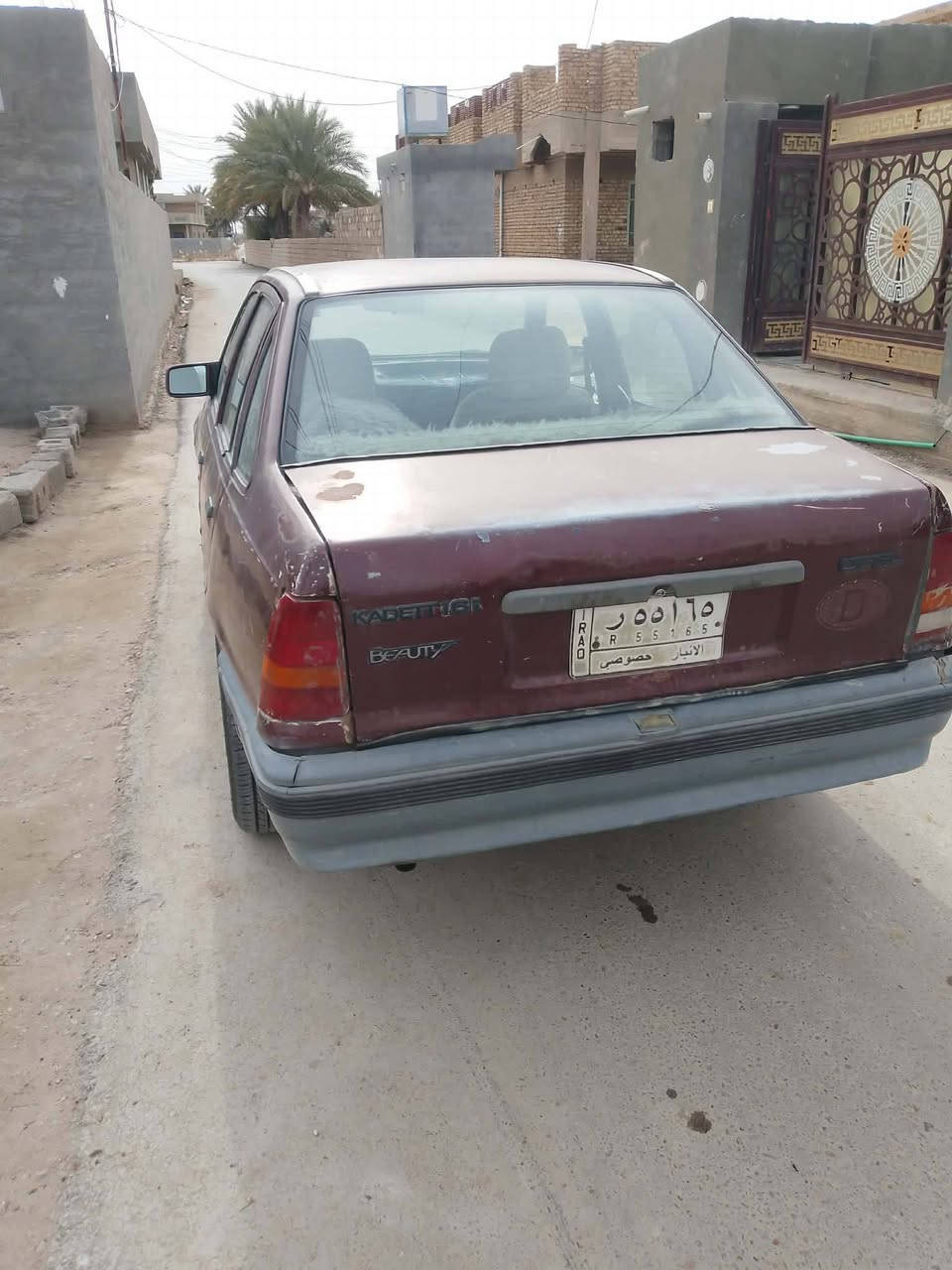 للبيع اوبل كاديت موديل 91 محرك 1600 گصه وكير خير من الله وسنويه تنتهي 27 سعرها 20  وبيها مجال للاستفسار الاتصال على الرقم التالي ***********
