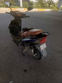 شحن • بطاريات٦ • قفل